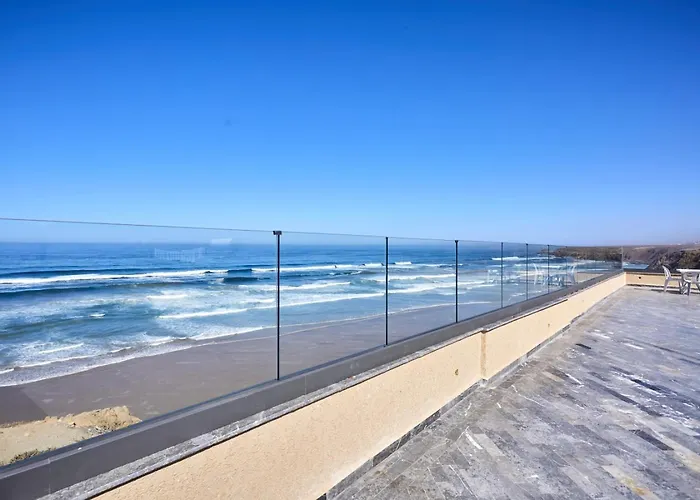 Mirlft Coastal Gem Beach At Your Doorstep